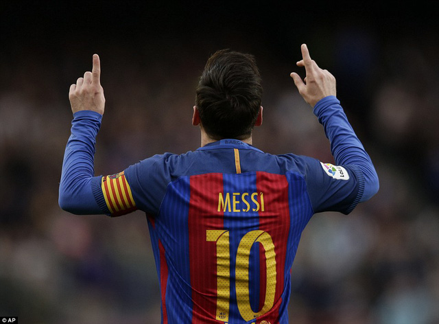 Messi trở thành cầu thủ có nhiều cú sút phạt thành bàn nhất lịch sử Barcelona