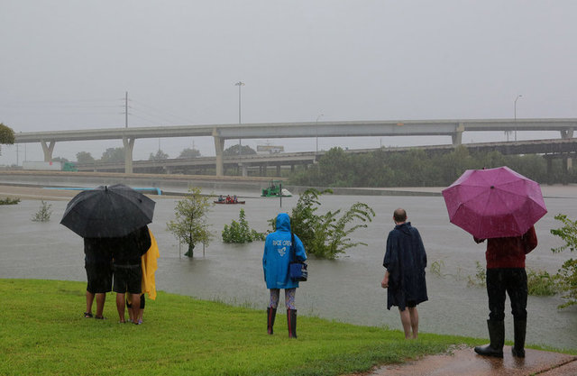 
Cuộc sống của người dân được dự báo sẽ không sớm trở lại bình thường do mưa lớn dự kiến tiếp tục gây ảnh hưởng tại Texas cho tới ngày 30/8. (Ảnh: Reuters)
