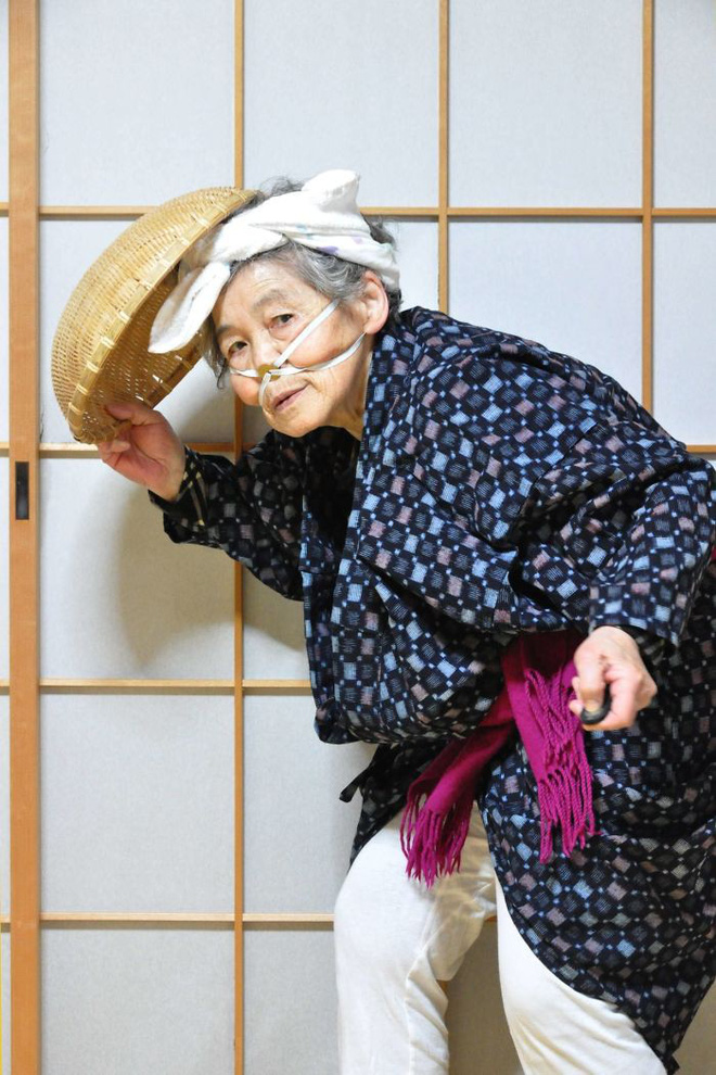 Cụ bà 89 tuổi người Nhật khiến cả thế giới phát sốt với bộ sưu tập ảnh tự chụp cực kỳ hài hước - Ảnh 13.