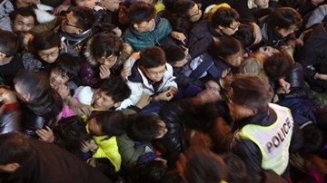 Trung Quốc điều tra nguyên nhân 35 người chết vì bị giẫm đạp