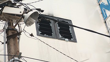 Nổ điện thoại, khách sạn bốc cháy