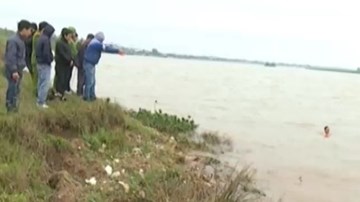 Tìm thấy thi thể cháu bé bị người tình của mẹ sát hại