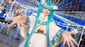 Vẻ đẹp ma mị của cosplayer Việt xuất sắc nhất năm 2014