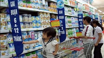 Giá sữa bị thao túng trước khi nhập khẩu vào Việt Nam