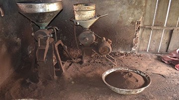 “Phù phép” bột đậu nành và bắp thành cà phê “hảo hạng”