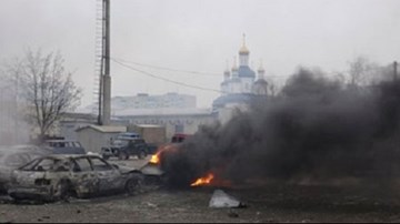 Video pháo kích kinh hoàng ở Mariupol, hơn 100 người thương vong