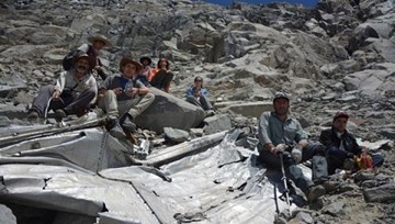Phát hiện xác máy bay trên dãy Andes sau 50 năm