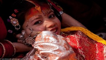 Vấn nạn bắt cóc và ép trẻ em gái kết hôn ở Nepal