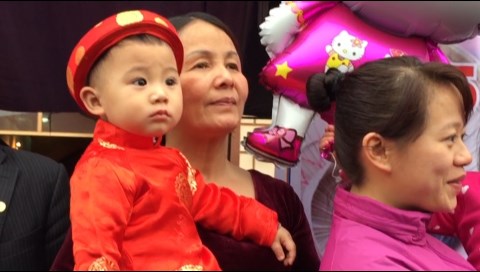 Ngắm liền anh, liền chị 