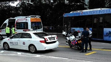 Rơi từ cầu cao tốc, một phụ nữ Việt Nam tử vong tại Singapore