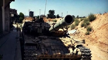 Cảnh tan hoang của đất nước Syria nhìn từ họng pháo