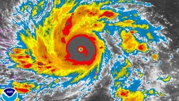 Philippines: Hàng nghìn người phải sơ tán vì siêu bão đổ bộ
