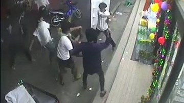 Thanh niên bị 7 tên giang hồ truy sát ở đám cưới