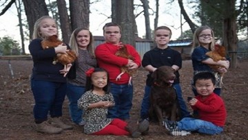 Chuyện lạ về 7 chú lùn thời hiện đại ở Mỹ