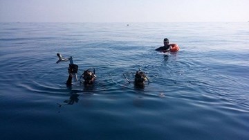 Tiếp cận khu vực nghi có thân máy bay Su-22