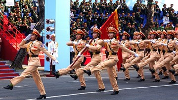 Tổng duyệt diễu binh chuẩn bị đại lễ 30/4