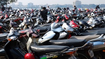 Dịch vụ trông giữ xe được đà đội giá dịp nghỉ lễ