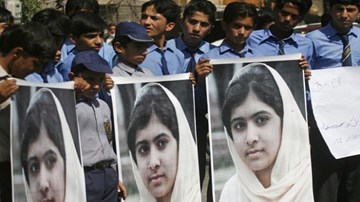 Pakistan tuyên án tù 10 bị cáo mưu sát nữ sinh Malala Yousafzai