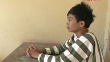 15 tuổi dùng dao đâm chết người