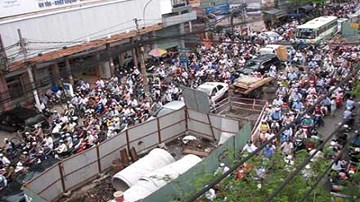 Nhan nhản lô cốt ở trung tâm TP HCM