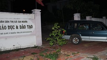 Hủy kết quả thi tuyển 11 giáo viên do trưởng phòng GD 