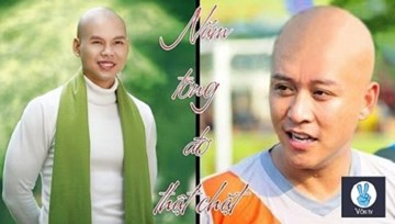 Phan Đình Tùng hát nhạc chế về Tuấn Hưng