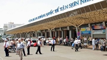 Nhiễu sóng điều hành tại sân bay Tân Sơn Nhất gần 20 phút