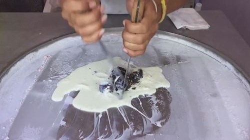 Clip làm kem kiểu Thái gây sốt với 20 triệu lượt xem