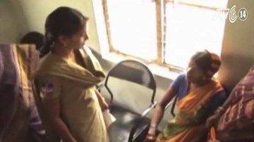 Ấn Độ: Không đủ tiền viện phí, mẹ đành nộp con gái cho bệnh viện