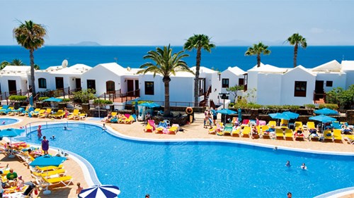 Mê mẩn với nét đẹp thần tiên của đảo núi lửa Lanzarote