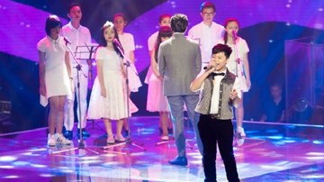 Giọng hát Việt nhí - Liveshow 1:  Quang Trường hát 'Đôi tay mẹ'