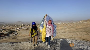 Afghanistan: Lần đầu tiên phụ nữ tham gia dù lượn
