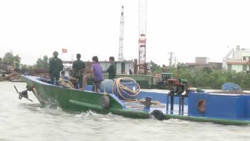 Nố súng bắt gọn nhóm “sa tặc” trong đêm