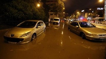 Lũ lụt tại Pháp khiến 12 người thiệt mạng