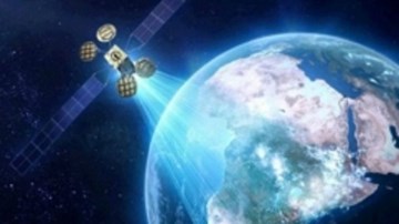 Facebook lên kế hoạch phóng vệ tinh truyền Internet