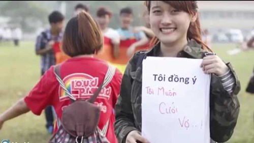 Xôn xao clip cô giáo bỏ dậy vì kỳ thị học sinh đồng tính