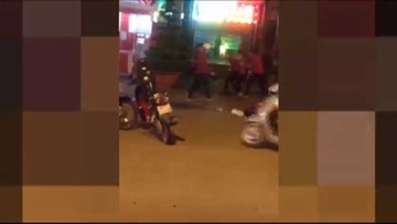Va chạm giao thông, nam thanh niên bị đánh hội đồng
