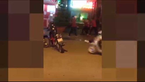 Va chạm giao thông, nam thanh niên bị đánh hội đồng