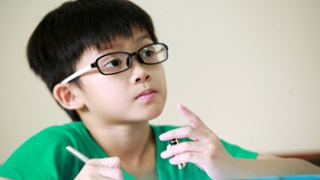 Phim tài liệu “Lửa Thiện Nhân”: Đẫm nước mắt và nụ cười
