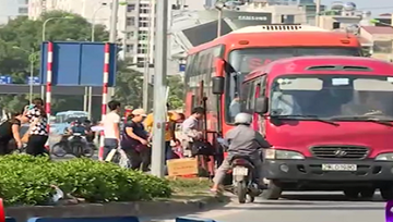 DN vận tải 'hóa phép' văn phòng bán vé thành bến xe riêng