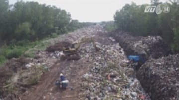 ​Rác bủa vây Phú Quốc