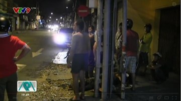 Say xỉn húc vào đuôi taxi: người đàn ông nguy kịch