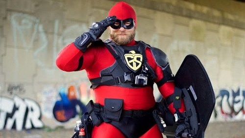 “Siêu nhân” xuất hiện giữa đời thực