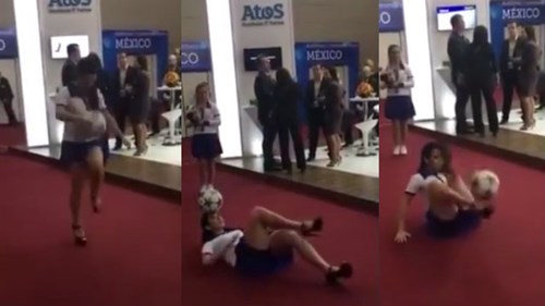 Thiếu nữ mặc váy ngắn, đi giày cao gót tâng bóng điệu nghệ