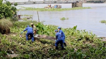 Phát hiện xác người phụ nữ gần cầu Bình Lợi