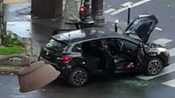 Công bố đoạn video mới ghi lại những kẻ khủng bố Paris