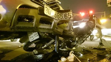 Khởi tố bị can trong nghi án hai ô tô đuổi nhau đâm chết người