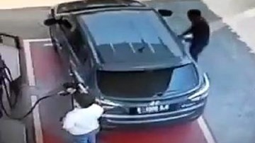 Thủ đoạn lẻn vào ôtô ăn cắp đồ hết sức dễ dàng