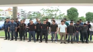 Hàng chục đối tượng mang dao kiếm thanh toán nhau