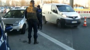 Thụy Sĩ truy lùng các nghi can khủng bố tại Pháp